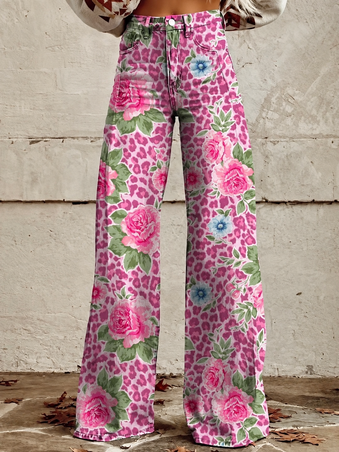 Jeans med blomstertrykk og stretch for dame – feminin og moderne