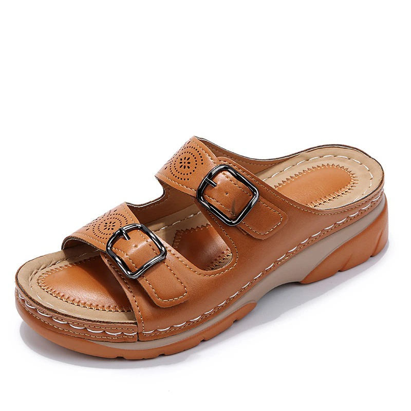 Slippers med to spenner for dame – behagelige og justerbare, fire farger