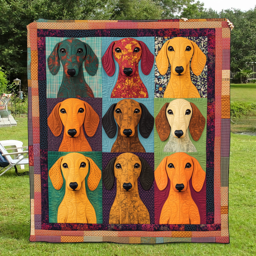 Quiltet pledd - Dachshunder i fargerike ruter