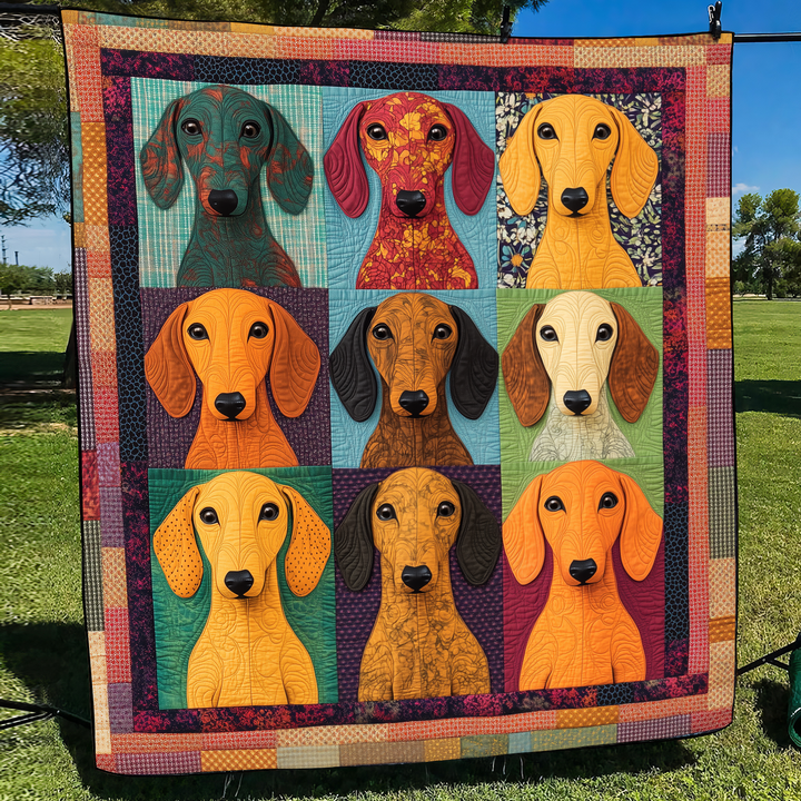 Quiltet pledd - Dachshunder i fargerike ruter