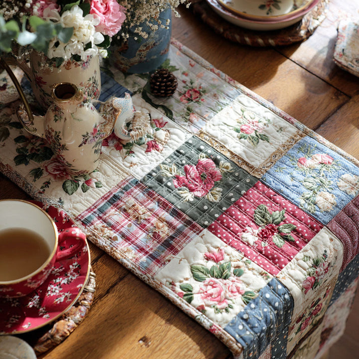 Bordløper - Blomsterpatchwork i landstil