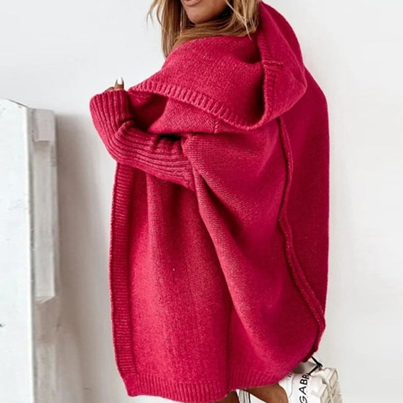 Lang oversized strikkejakke med hette for dame – myk cardigan med flaggermusermer