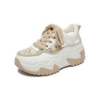 Plattform sneakers med tykk vulkanisert såle for dame – beige og grå