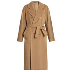 Elegant dobbeltspent kåpe med slag for dame – i ullblanding, svart og beige