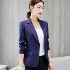 Kort slim fit blazer med lommer for dame – kontorblazer med hakkrage og én knapp