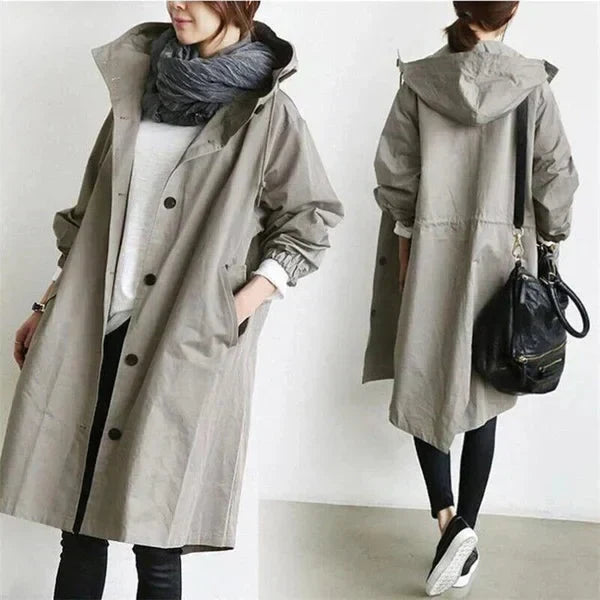 Trenchcoat med hette for dame – avslappet og figursydd kåpe i ni farger