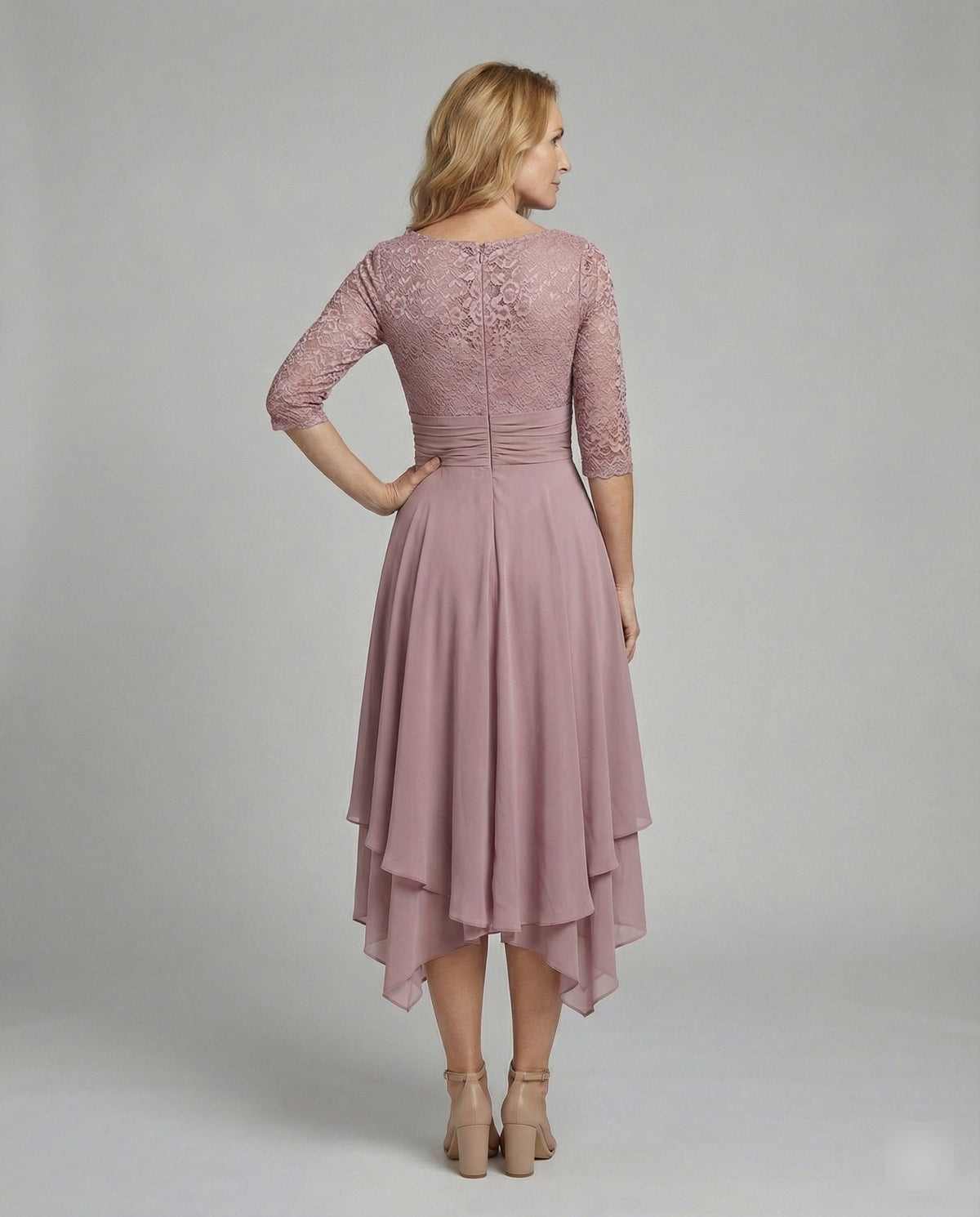 Elegant kjole for dame i viskoseblanding – løs passform med lett stretch
