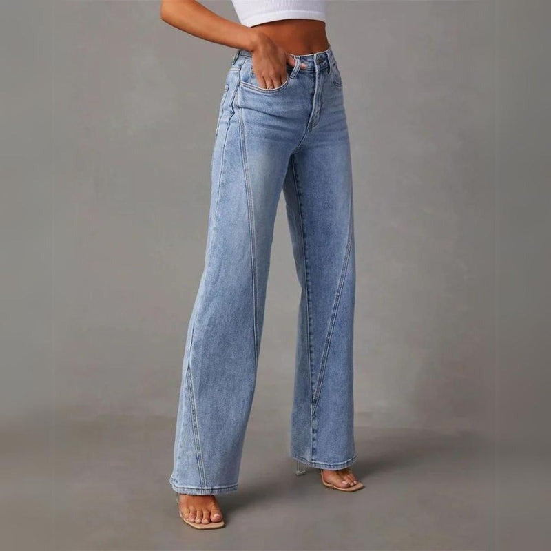 Elegant utsvingt jeans for dame – flare jeans i blå denim
