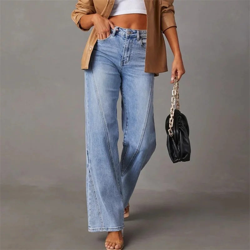 Elegant utsvingt jeans for dame – flare jeans i blå denim
