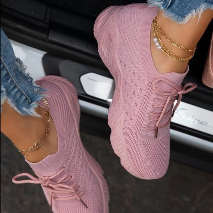 Trendy og behagelige sneakers for dame – med godt fotseng, fem farger