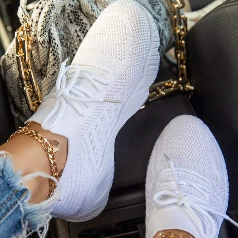 Trendy og behagelige sneakers for dame – med godt fotseng, fem farger
